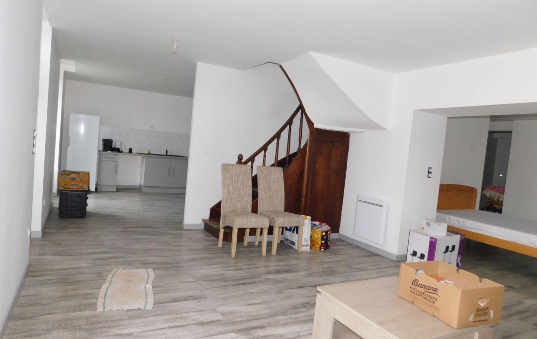 FAMICITY DIJON : House | SAINT-HILAIRE-DE-VOUST (85120) | 188 m2 | 142 000 € 