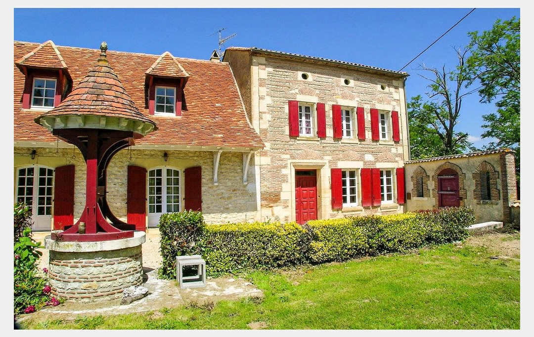 FAMICITY DIJON : House | GARDONNE (24680) | 680 m2 | 1 575 000 € 